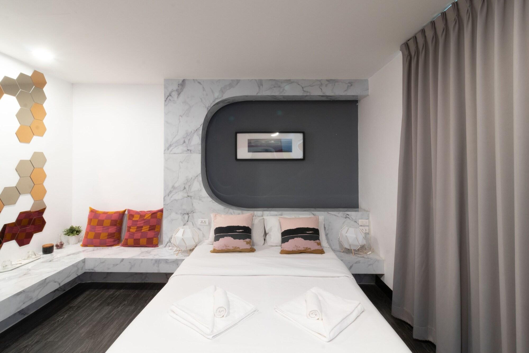 Cheqinn Hostel - Sukhumvit 4 Nana Plaza Bangkok Zewnętrze zdjęcie