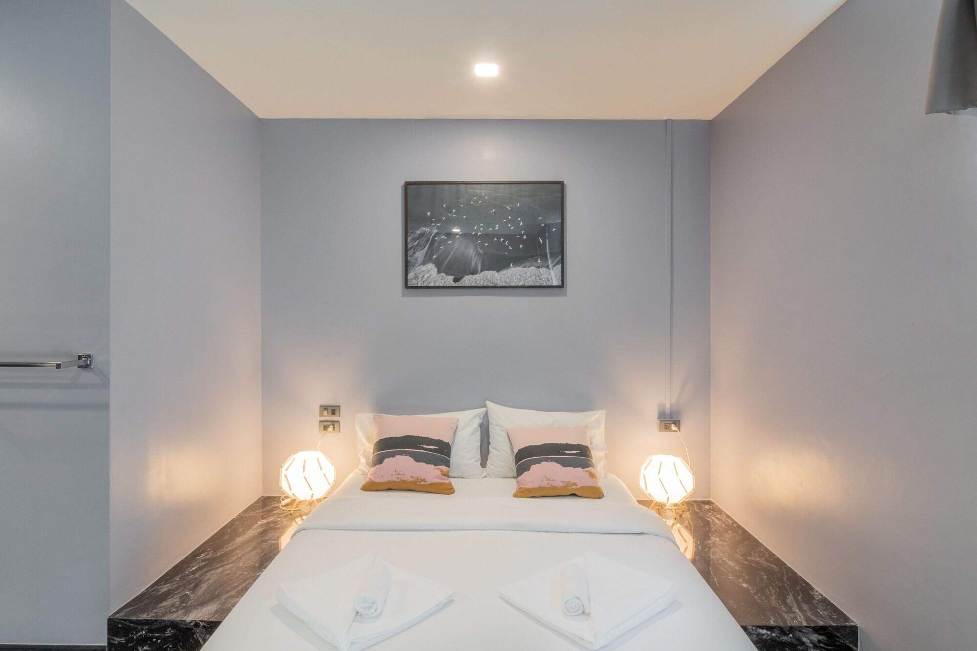Cheqinn Hostel - Sukhumvit 4 Nana Plaza Bangkok Zewnętrze zdjęcie