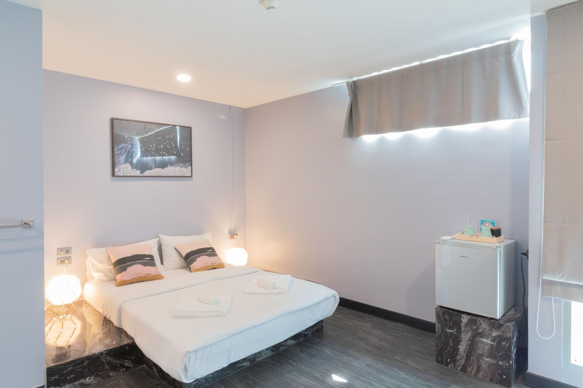 Cheqinn Hostel - Sukhumvit 4 Nana Plaza Bangkok Zewnętrze zdjęcie