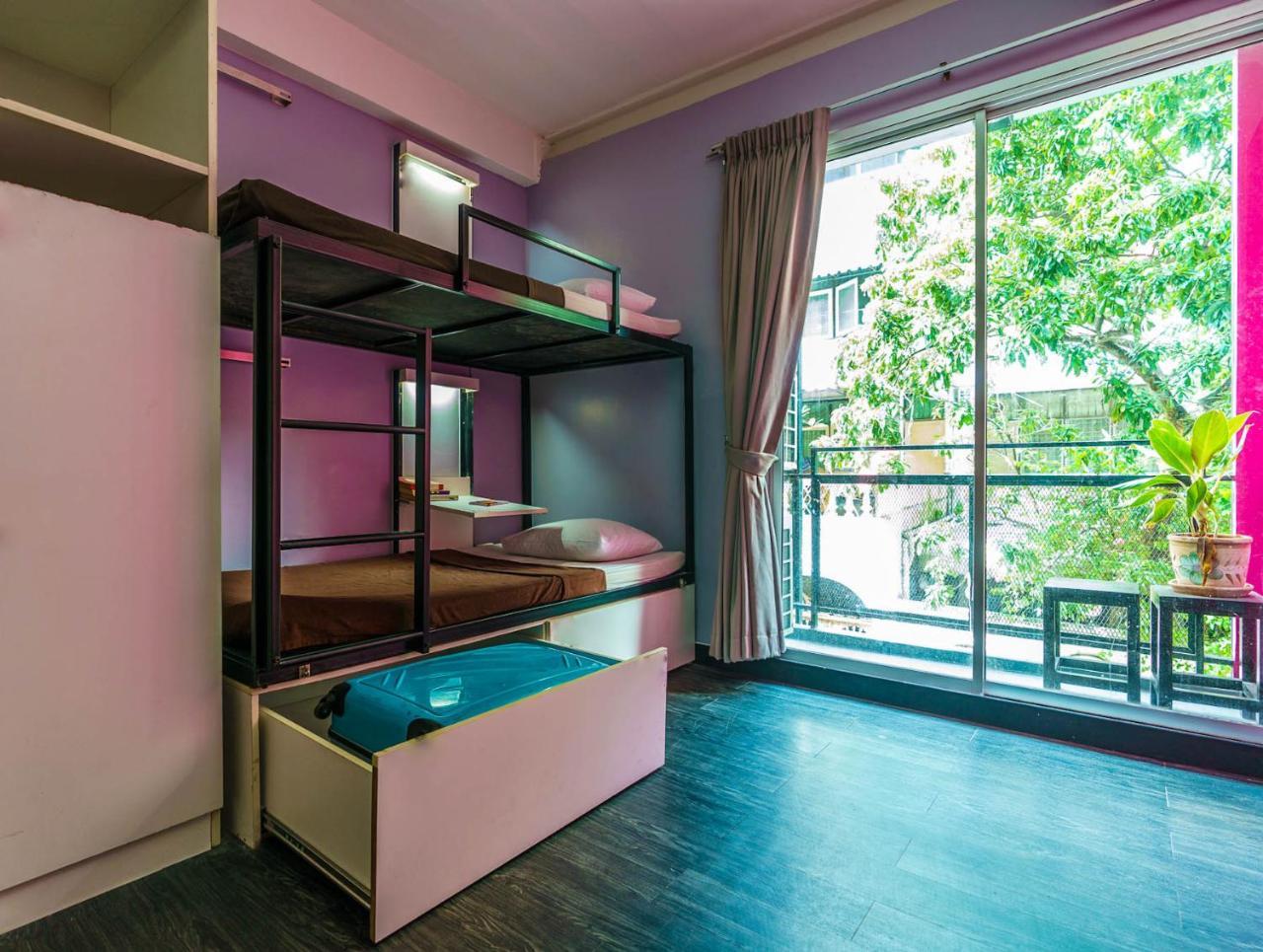 Cheqinn Hostel - Sukhumvit 4 Nana Plaza Bangkok Zewnętrze zdjęcie