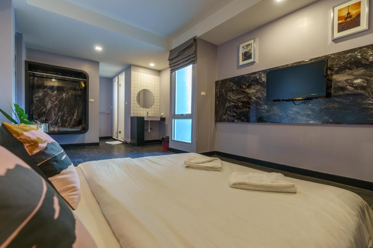Cheqinn Hostel - Sukhumvit 4 Nana Plaza Bangkok Zewnętrze zdjęcie