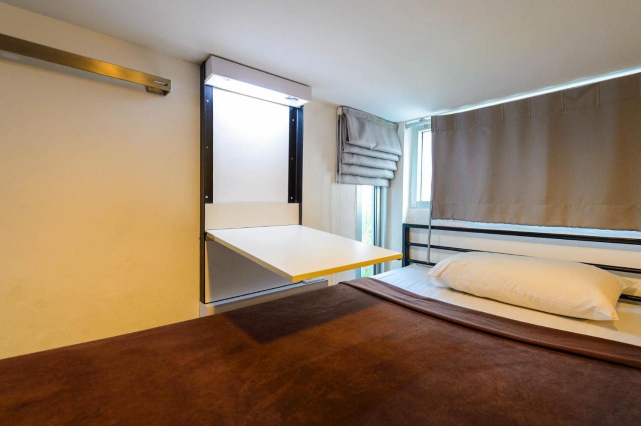Cheqinn Hostel - Sukhumvit 4 Nana Plaza Bangkok Zewnętrze zdjęcie