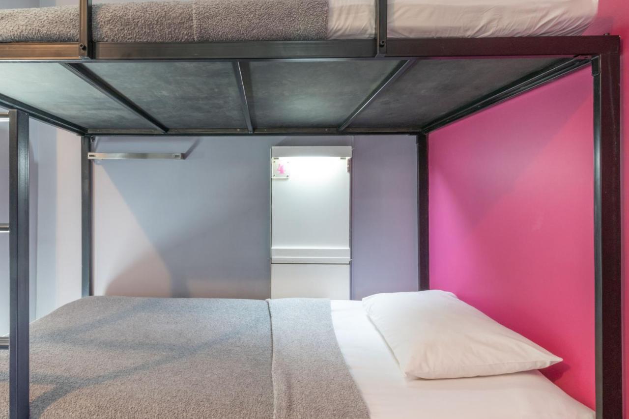 Cheqinn Hostel - Sukhumvit 4 Nana Plaza Bangkok Zewnętrze zdjęcie