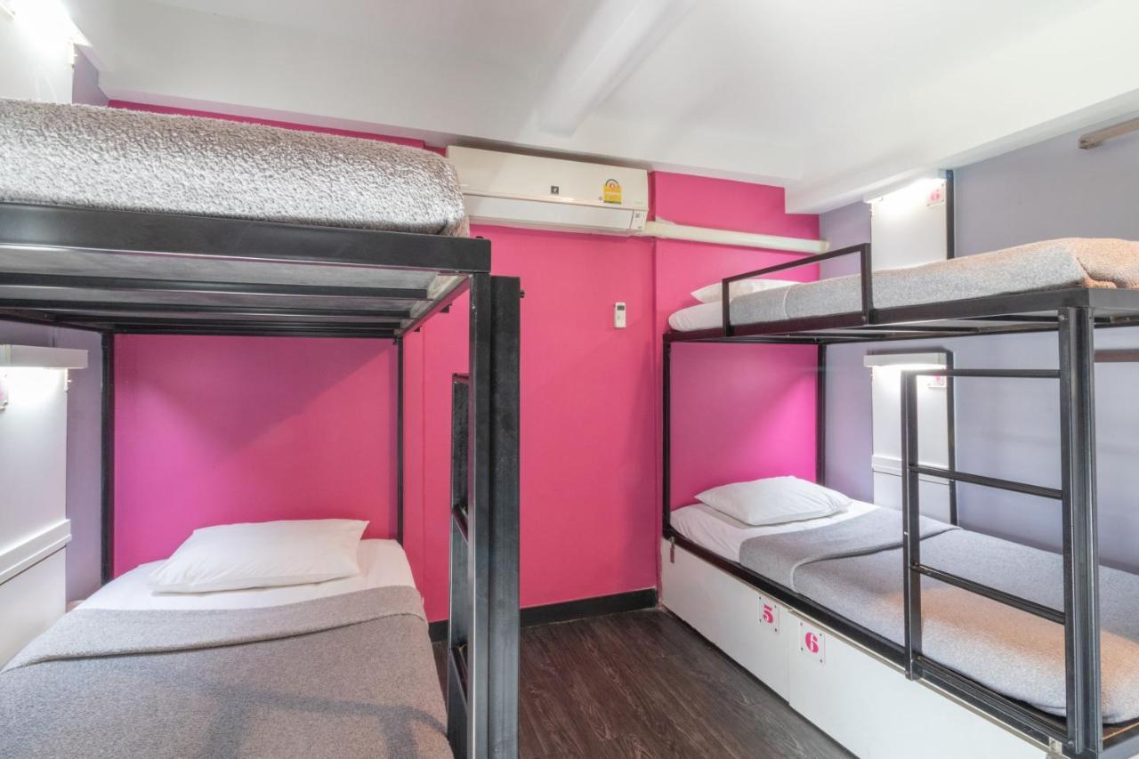 Cheqinn Hostel - Sukhumvit 4 Nana Plaza Bangkok Zewnętrze zdjęcie